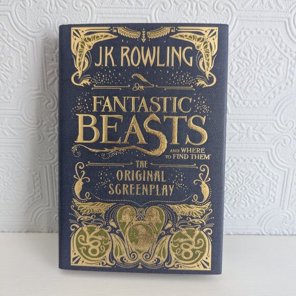 Fantastic Beasts and Where to Find Them: The Original Screenplay (Harry Potter) - Picture 1 of 10